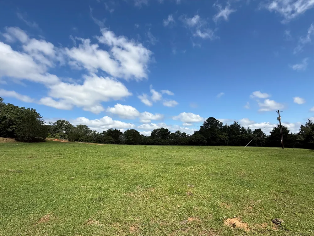 1749 FM 535 Smithville, TX 78957