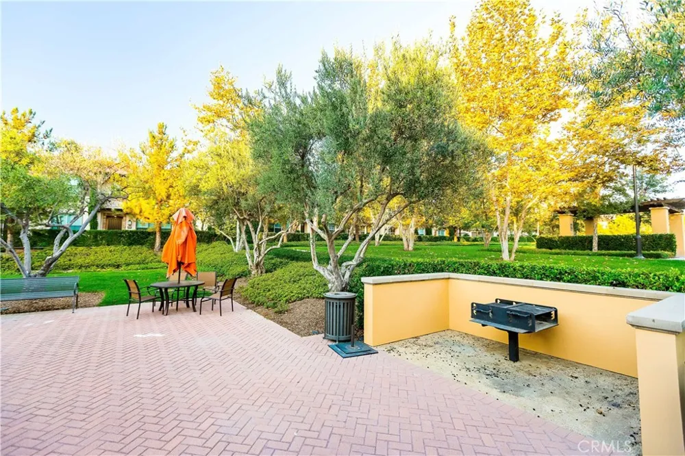 132 Stallion Irvine, CA 92602