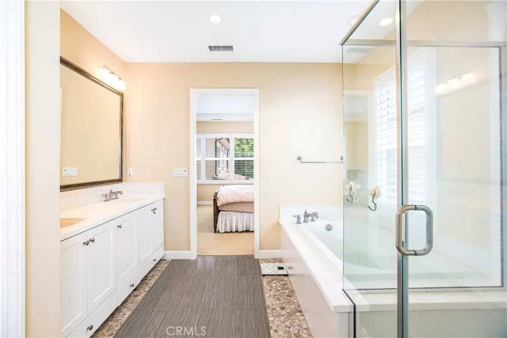 132 Stallion Irvine, CA 92602