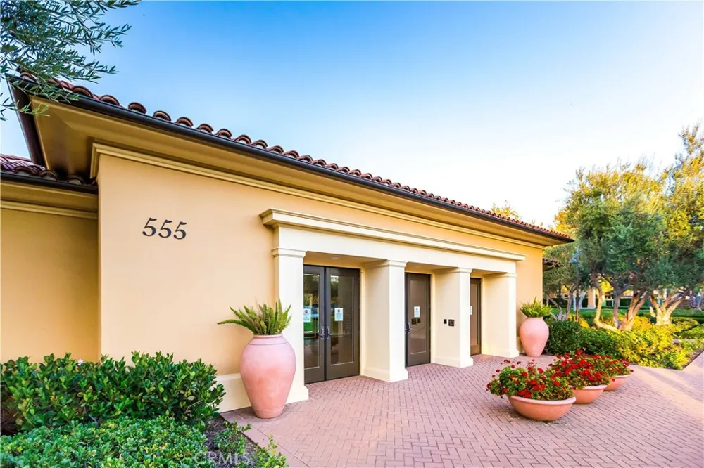132 Stallion Irvine, CA 92602