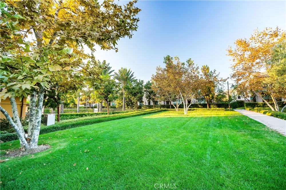 132 Stallion Irvine, CA 92602