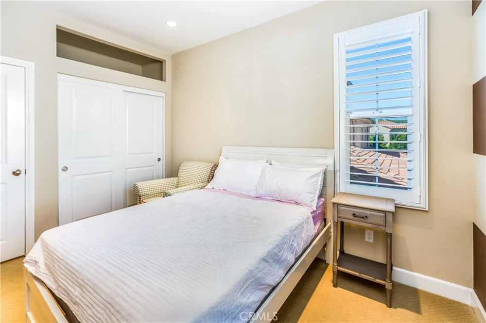 132 Stallion Irvine, CA 92602