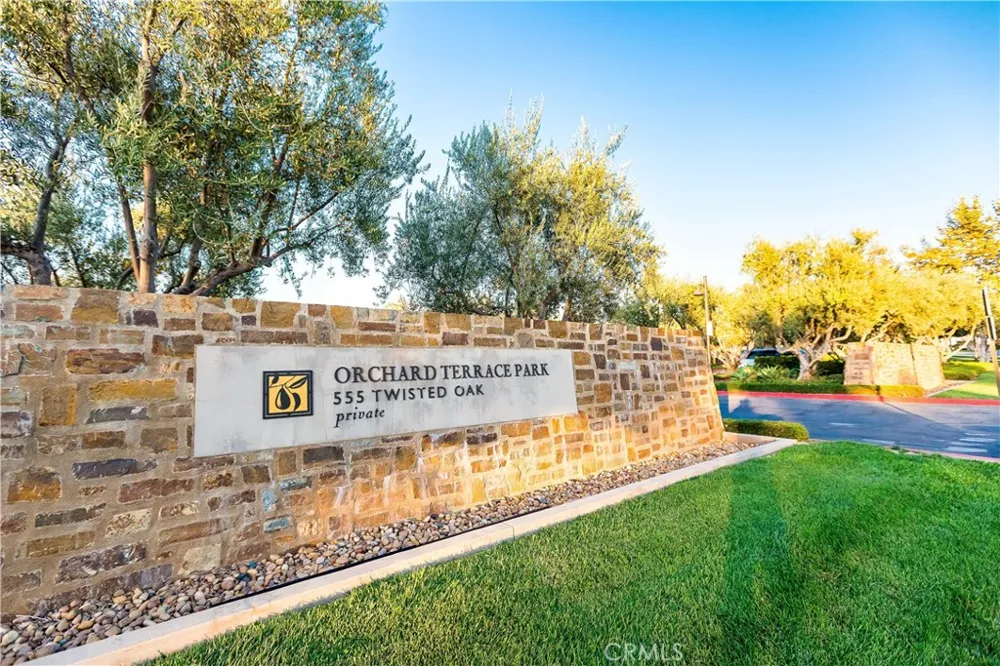 132 Stallion Irvine, CA 92602