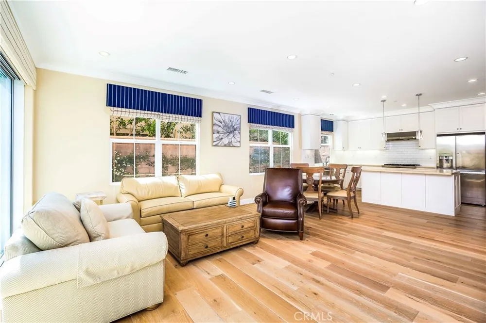 132 Stallion Irvine, CA 92602