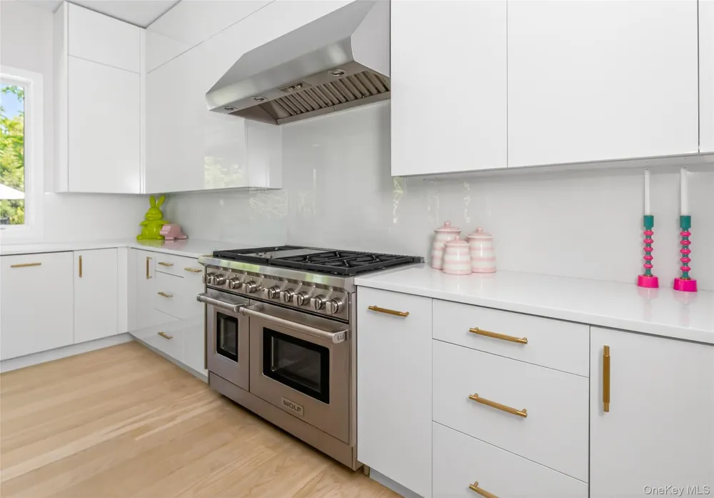 21 Lily Pond Drive Sag Harbor, NY 11963