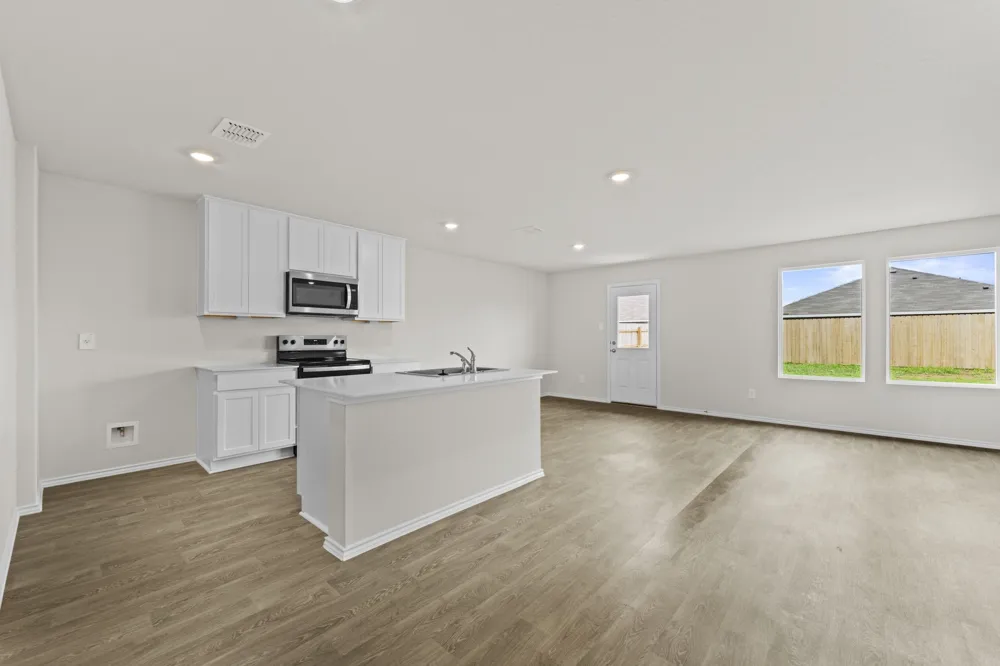 1018 Bold Run Seguin, TX 78155