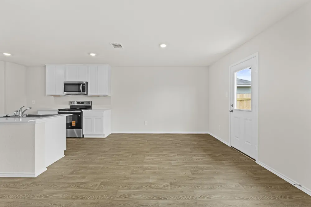 1018 Bold Run Seguin, TX 78155