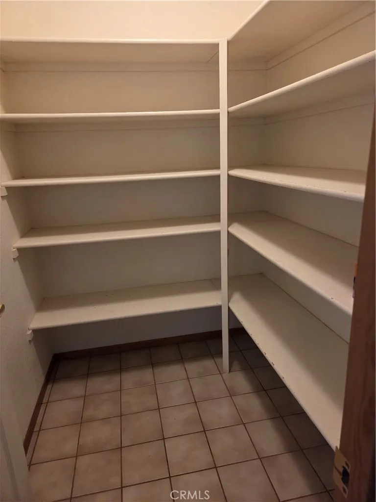 515 Kaer Red Bluff, CA 96080