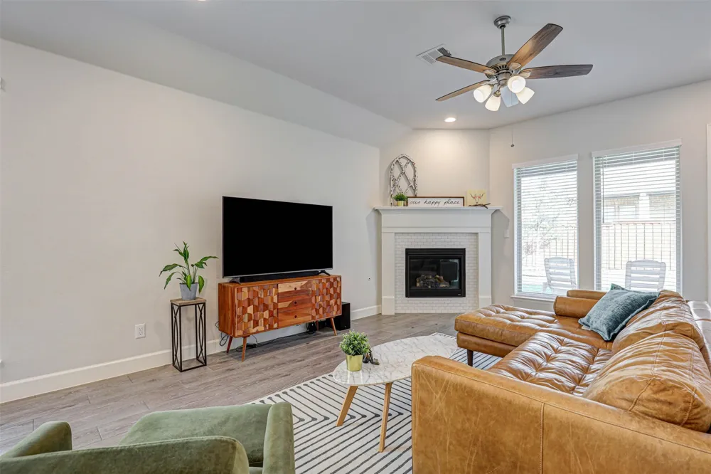 215 Buffalo Boulevard Rhome, TX 76078