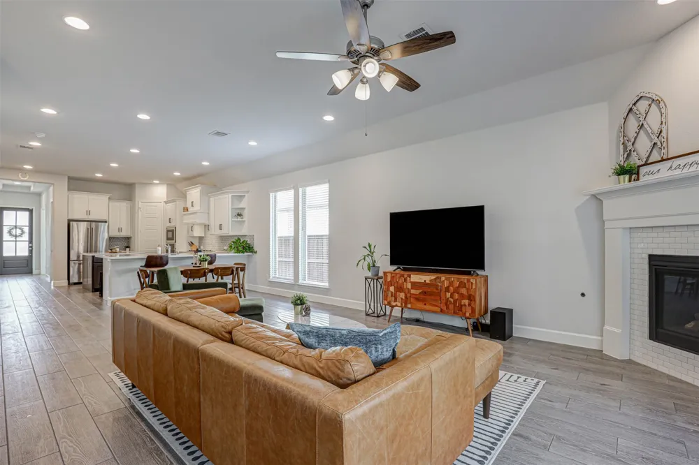 215 Buffalo Boulevard Rhome, TX 76078