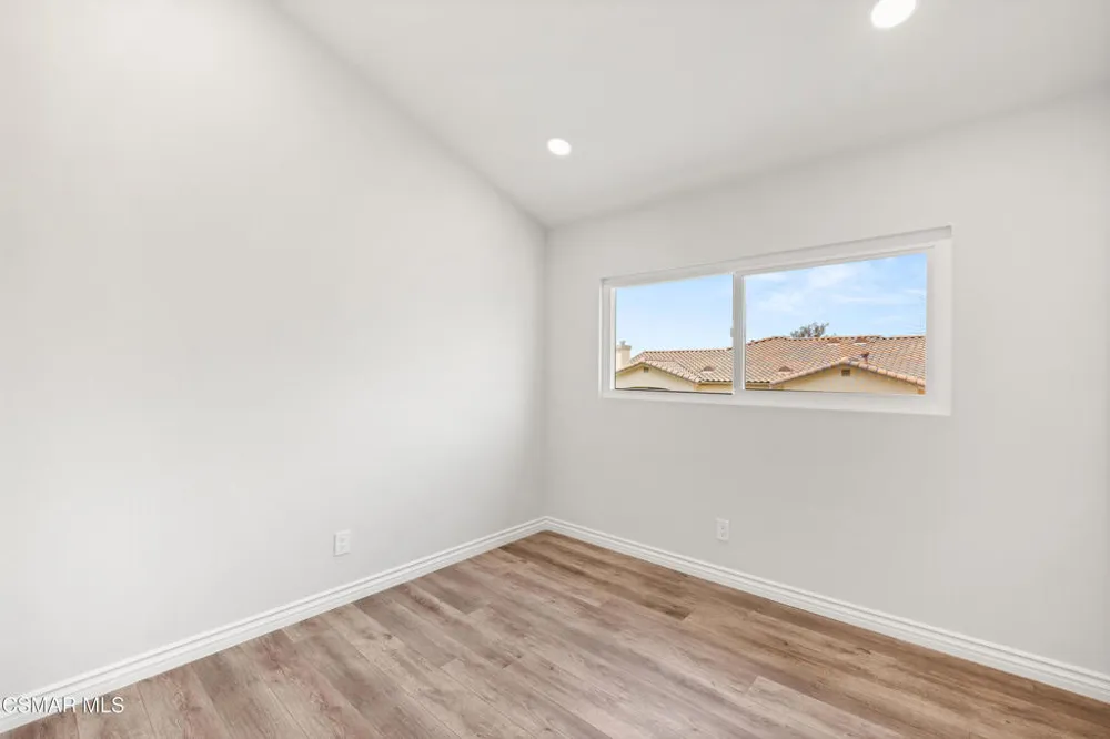 1215 Ramona Drive Newbury Park, CA 91320