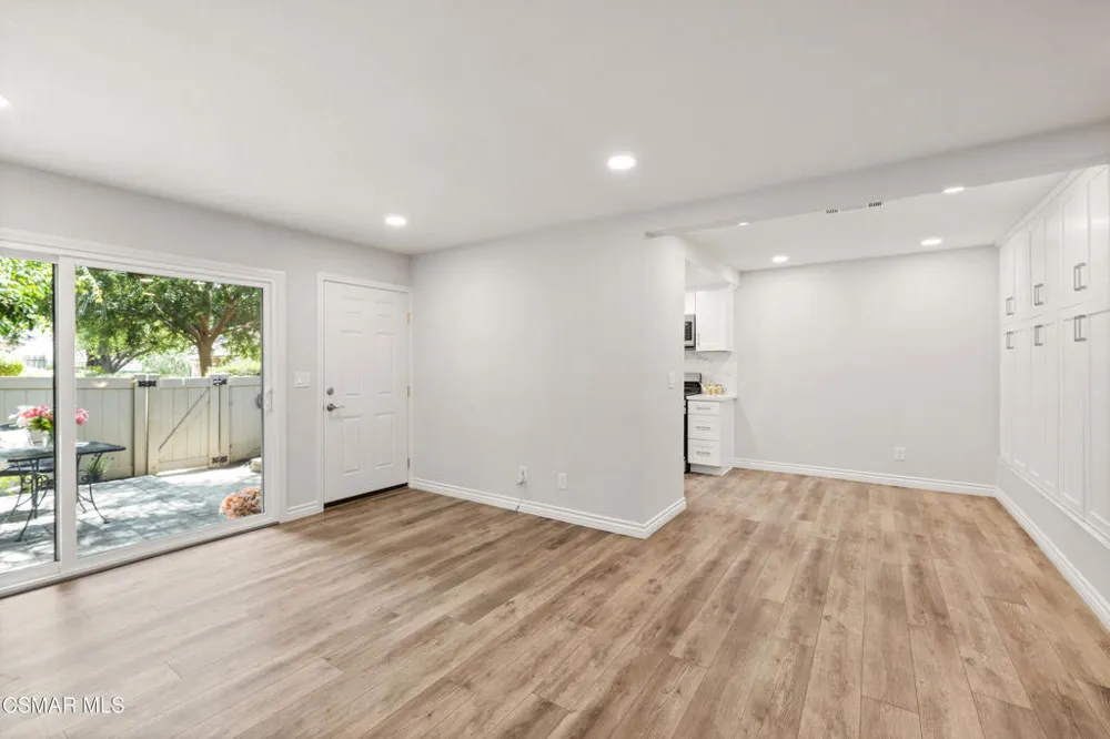 1215 Ramona Drive Newbury Park, CA 91320