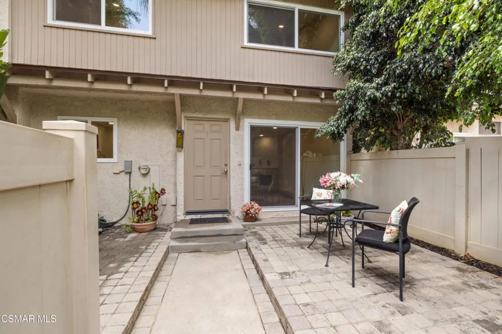 1215 Ramona Drive Newbury Park, CA 91320