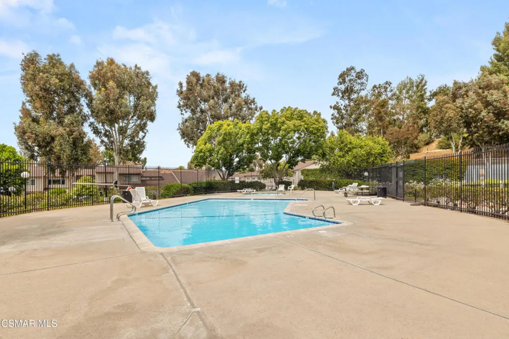 1215 Ramona Drive Newbury Park, CA 91320
