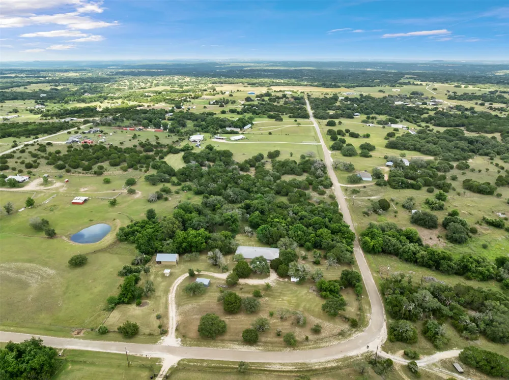 212 County Road 229 Road Briggs, TX 78608