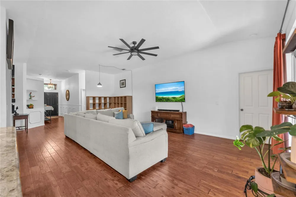16316 BRIDGEGLADE LANE Lithia, FL 33547