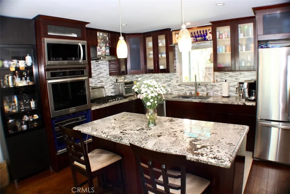 15656 Viewridge Granada Hills, CA 91344