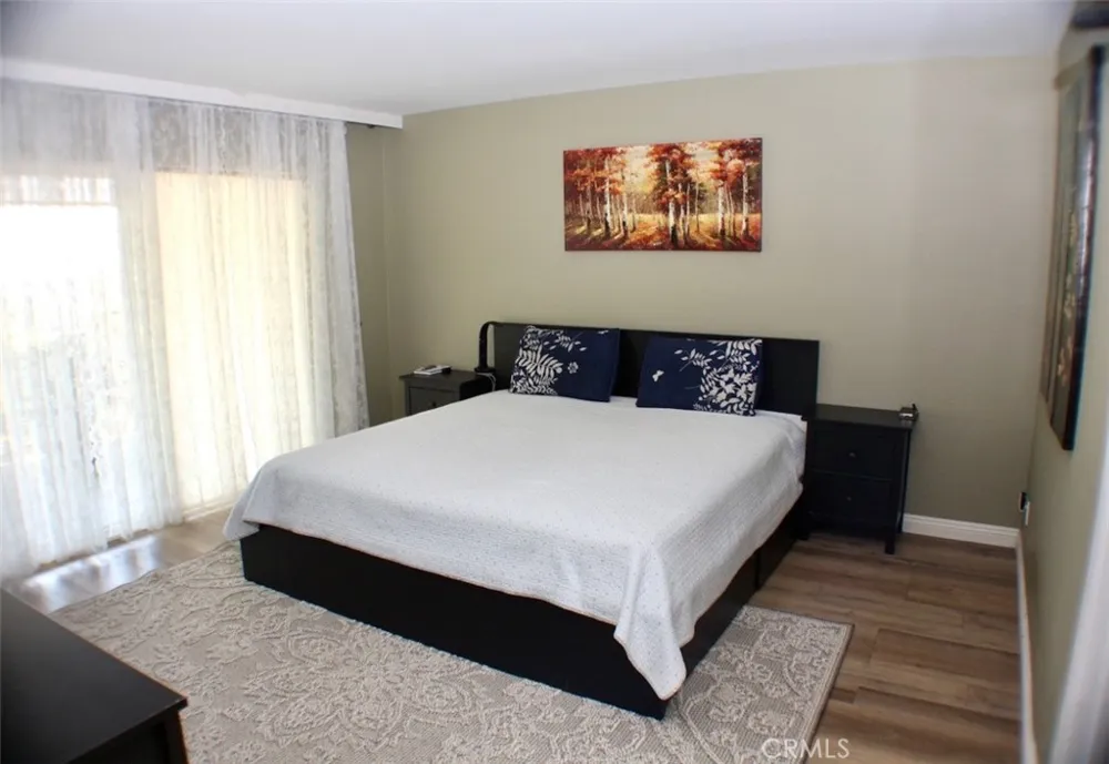 15656 Viewridge Granada Hills, CA 91344