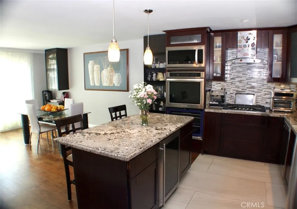 15656 Viewridge Granada Hills, CA 91344