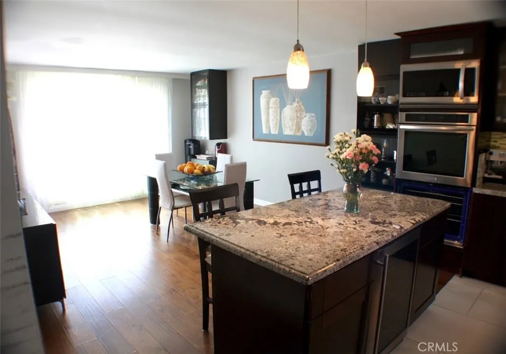 15656 Viewridge Granada Hills, CA 91344