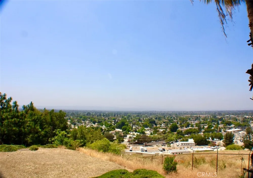 15656 Viewridge Granada Hills, CA 91344