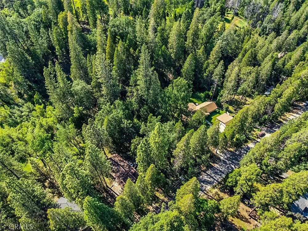 7083 Hites Cove Mariposa, CA 95338