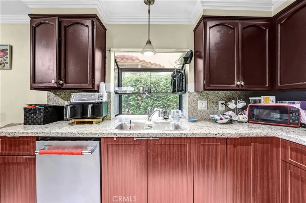 19417 Crystal Ridge Lane Porter Ranch, CA 91326