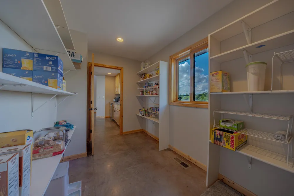 3417 Games Lake Avenue New London, MN 56273