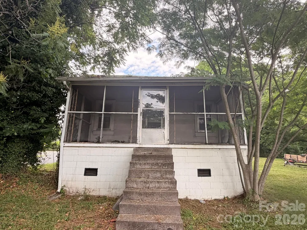 430 E D STREET Newton, NC 28658