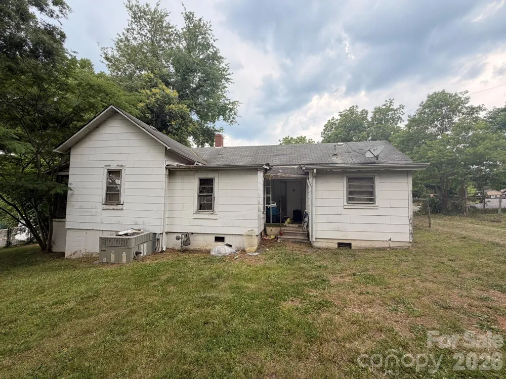 430 E D STREET Newton, NC 28658