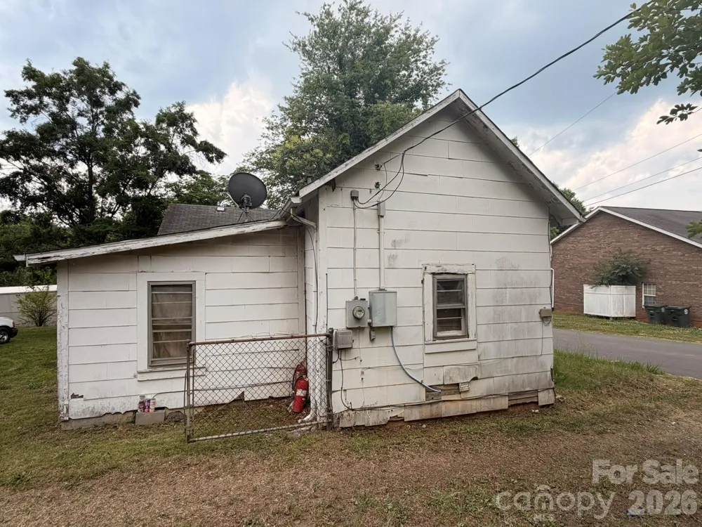 430 E D STREET Newton, NC 28658