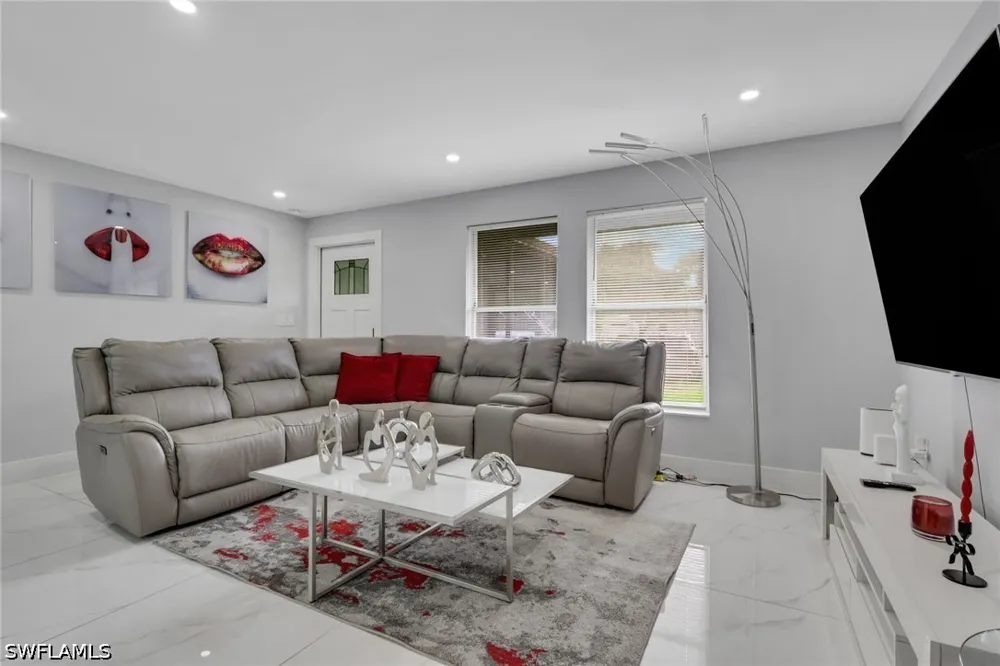 49th Terrace SW Naples, FL 34116