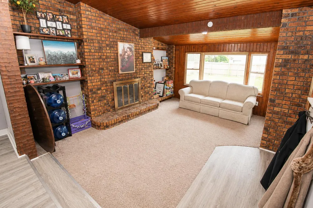 518 Walnut Street Three Rivers City, MI 49093