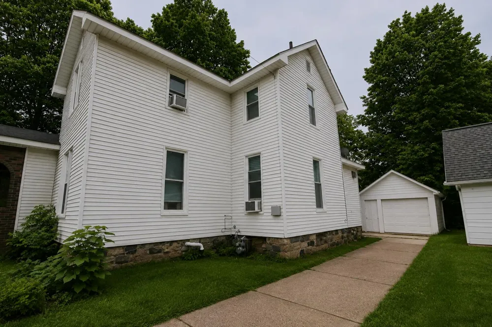 518 Walnut Street Three Rivers City, MI 49093