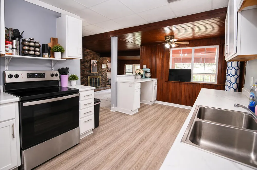 518 Walnut Street Three Rivers City, MI 49093