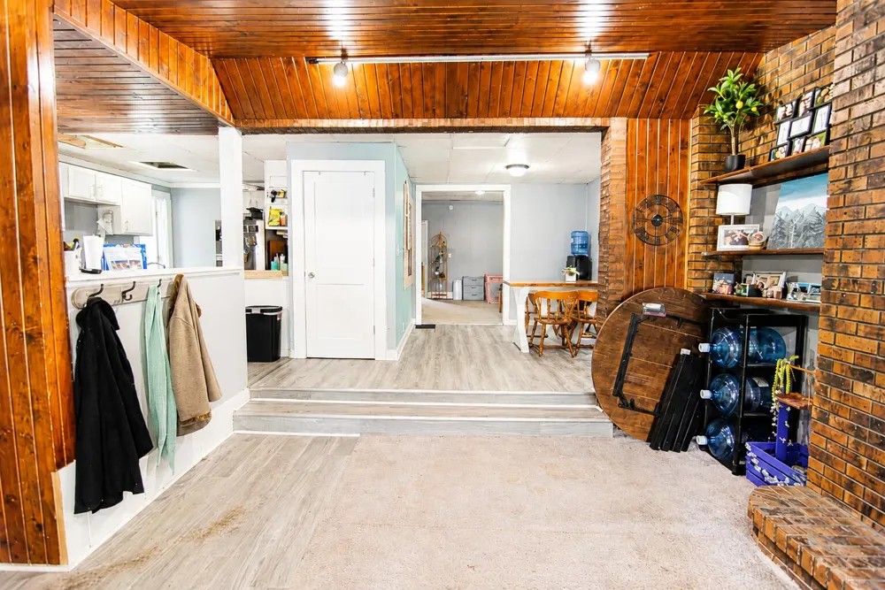 518 Walnut Street Three Rivers City, MI 49093