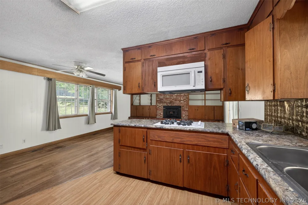220 E 20th Street Okmulgee, OK 74447
