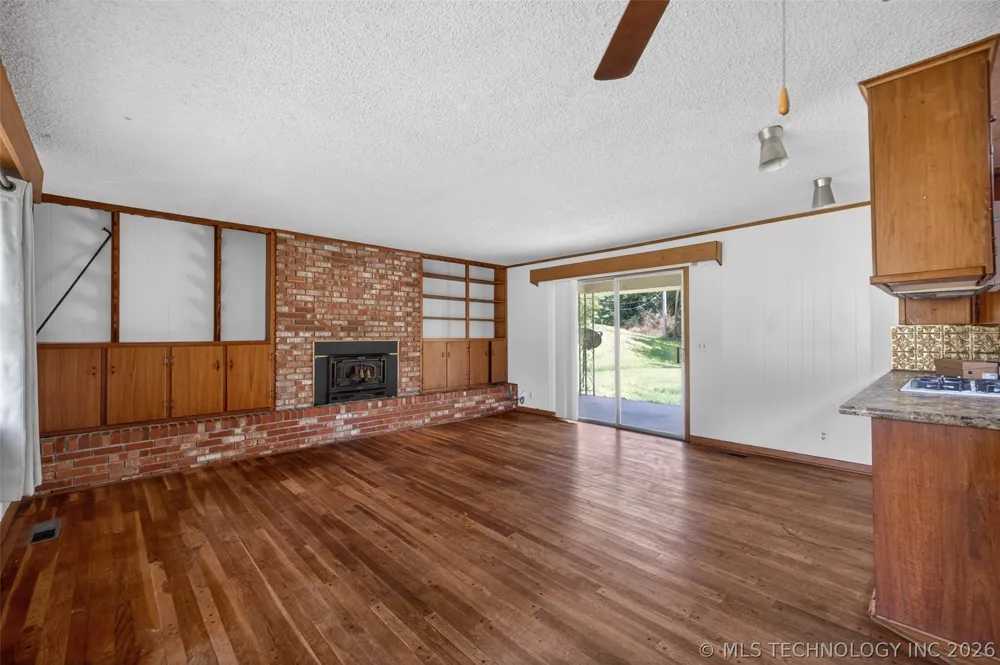 220 E 20th Street Okmulgee, OK 74447