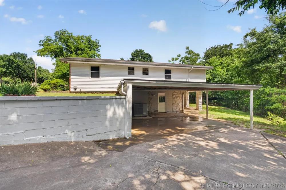 220 E 20th Street Okmulgee, OK 74447