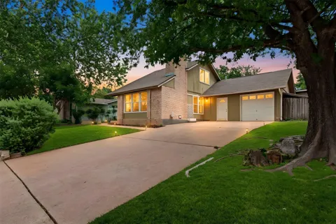 4011 Hillside Drive