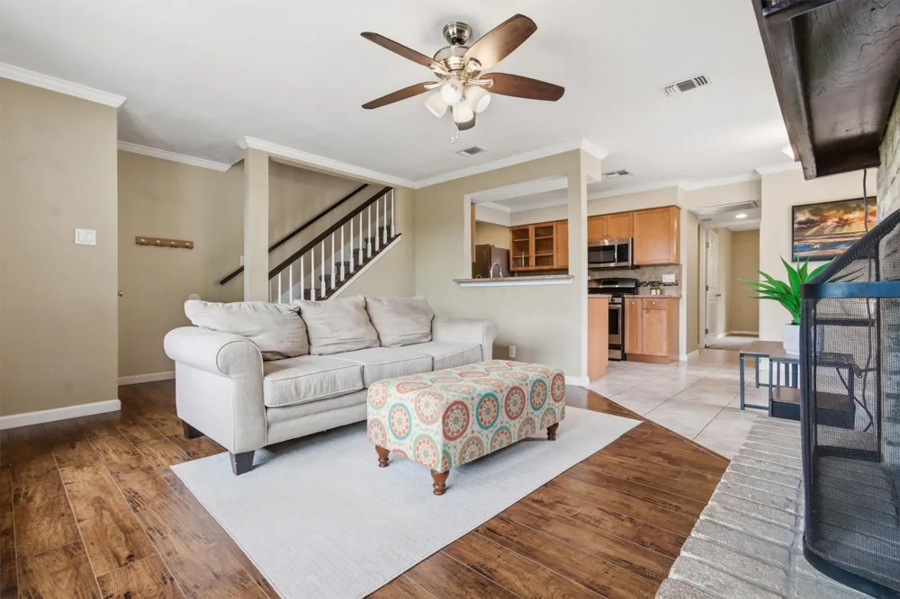 4011 Hillside Drive Round Rock, TX 78681