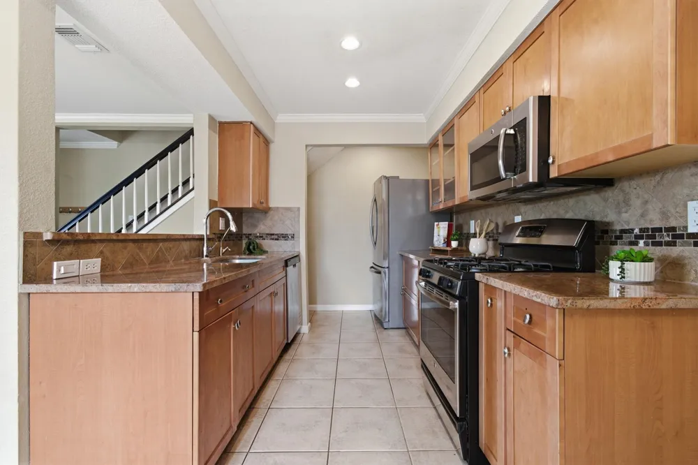 4011 Hillside Drive Round Rock, TX 78681