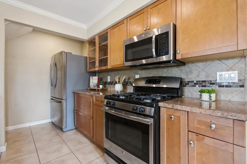 4011 Hillside Drive Round Rock, TX 78681