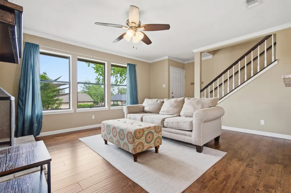 4011 Hillside Drive Round Rock, TX 78681