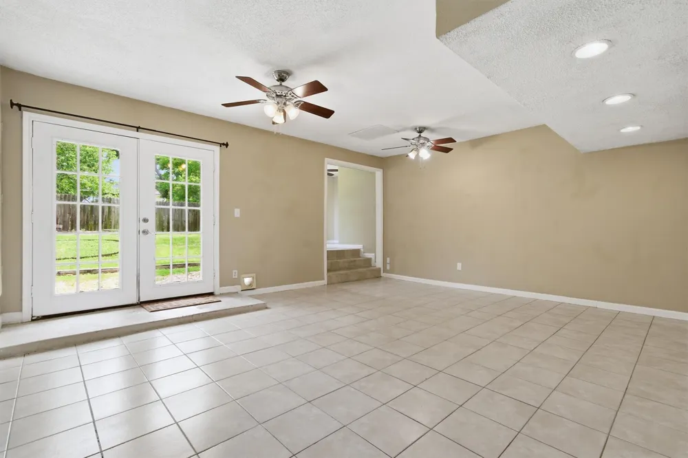 4011 Hillside Drive Round Rock, TX 78681