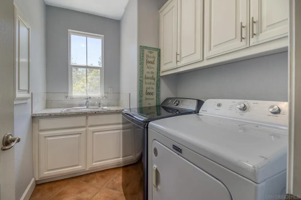 2376 Shire Way Oakdale, CA 95361