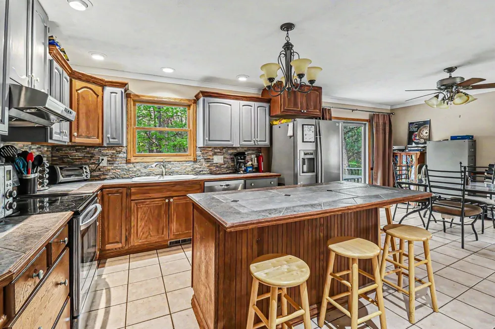 7137 E Catherine Road Fountain, MI 49410