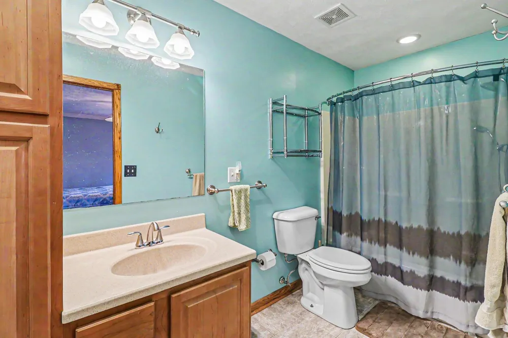 7137 E Catherine Road Fountain, MI 49410