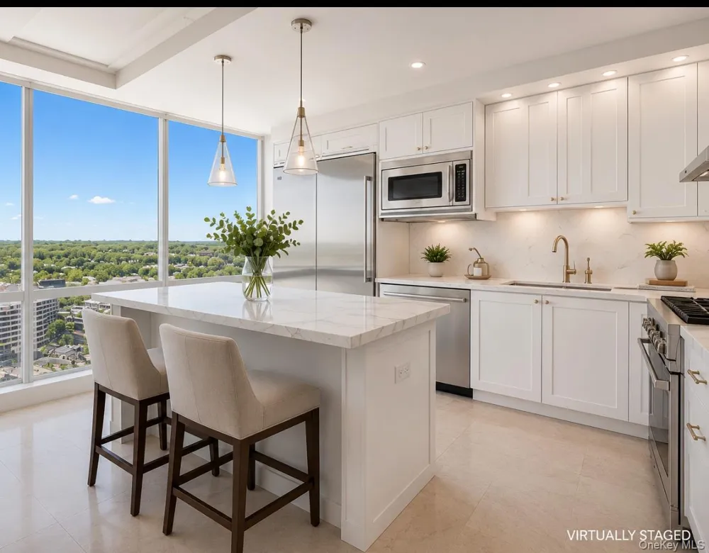 1 Renaissance Square #33G (V7G) White Plains, NY 10601