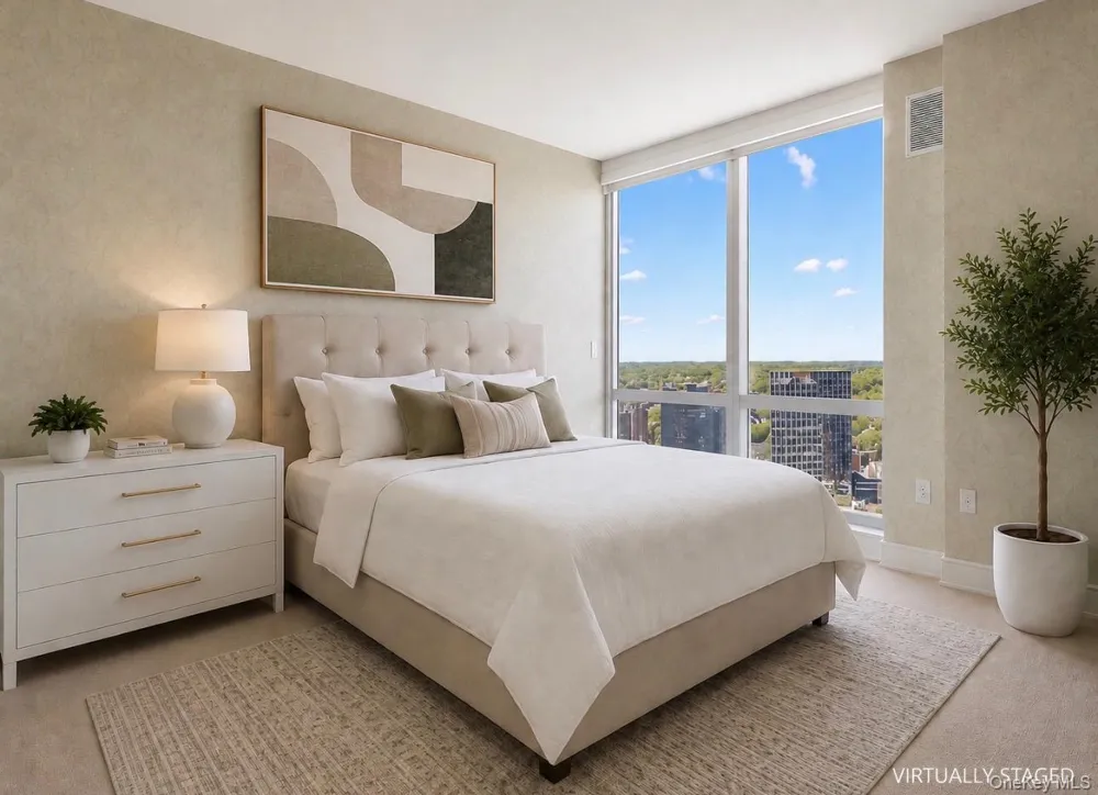 1 Renaissance Square #33G (V7G) White Plains, NY 10601